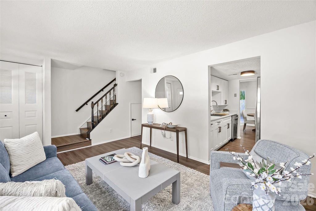 8254 Knights Bridge Road, Charlotte, NC 28210