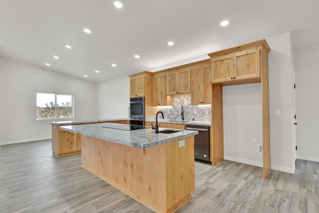 4326 Oak Creek Dr., Loma Rica, CA 95901