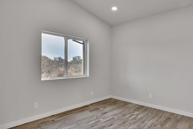 4326 Oak Creek Dr., Loma Rica, CA 95901