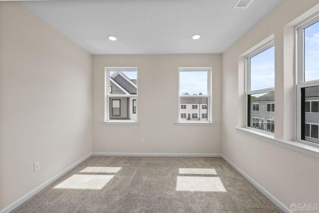204 Lyla Lane, New Brunswick, NJ 08901