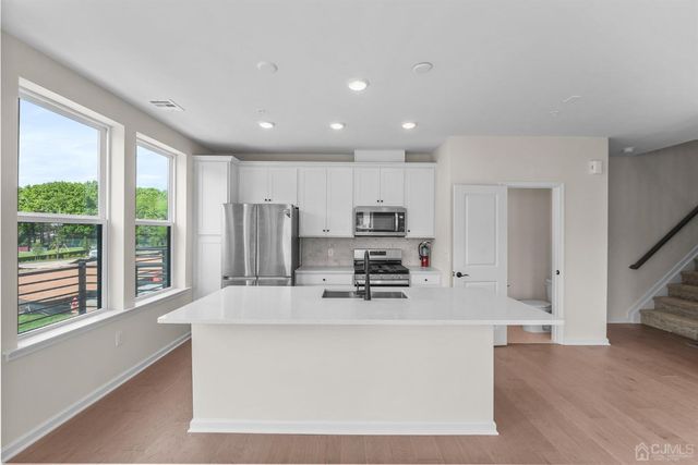 204 Lyla Lane, New Brunswick, NJ 08901