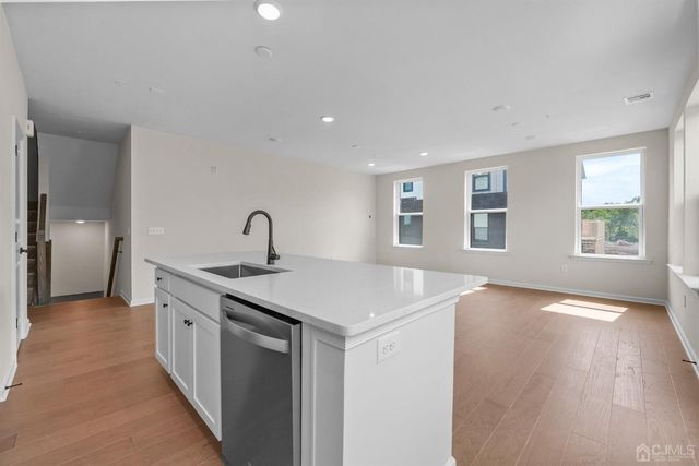 204 Lyla Lane, New Brunswick, NJ 08901