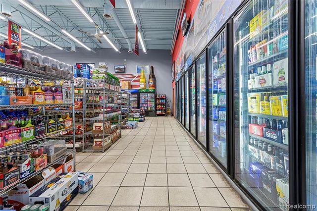 7512 9 Mile, Macomb, MI 48091