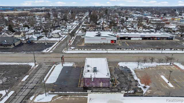 7512 9 Mile, Macomb, MI 48091