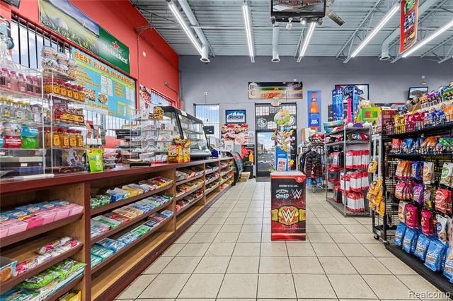 7512 9 Mile, Macomb, MI 48091