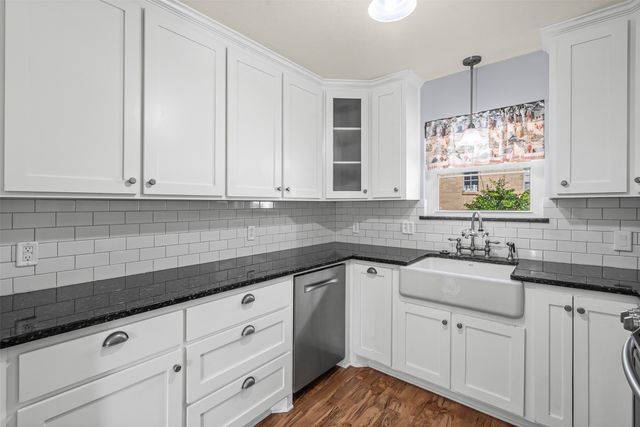 2424 Shoreview Drive, Cleburne, TX 76033