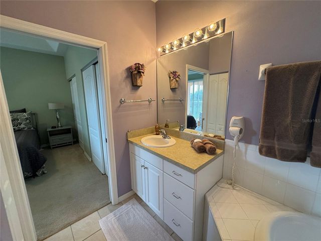 1722 GONDOLA PARK DRIVE 1722, Venice, FL 34292