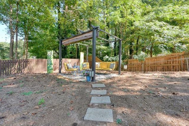 425 Kings Walk, Douglasville, GA 30134