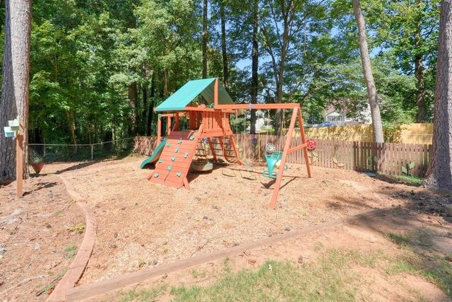 425 Kings Walk, Douglasville, GA 30134