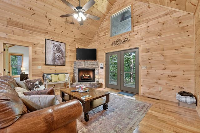 203 Buck Creek Trail, Epworth, GA 30541