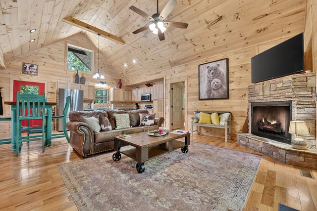 203 Buck Creek Trail, Epworth, GA 30541