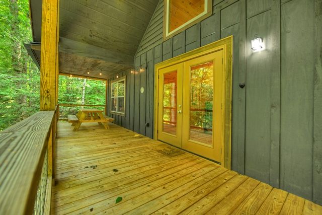 203 Buck Creek Trail, Epworth, GA 30541