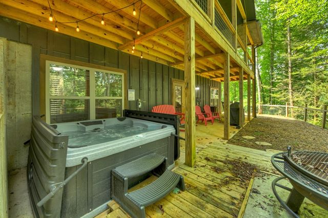 203 Buck Creek Trail, Epworth, GA 30541