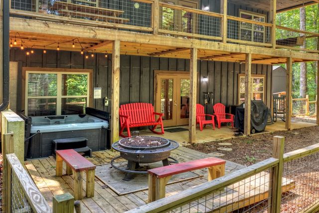 203 Buck Creek Trail, Epworth, GA 30541