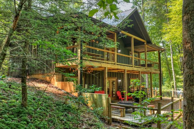 203 Buck Creek Trail, Epworth, GA 30541
