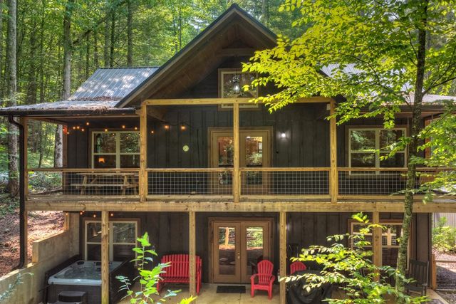 203 Buck Creek Trail, Epworth, GA 30541