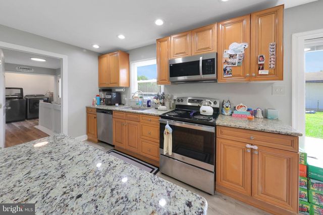 311 PINE STREET, Carneys Point, NJ 08069