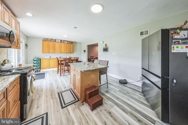 311 PINE STREET, Carneys Point, NJ 08069