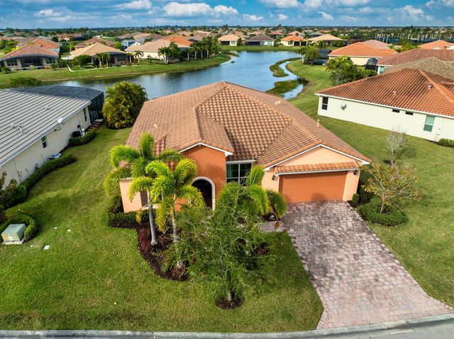 12074 SW Bayberry Avenue, Port St. Lucie, FL 34987