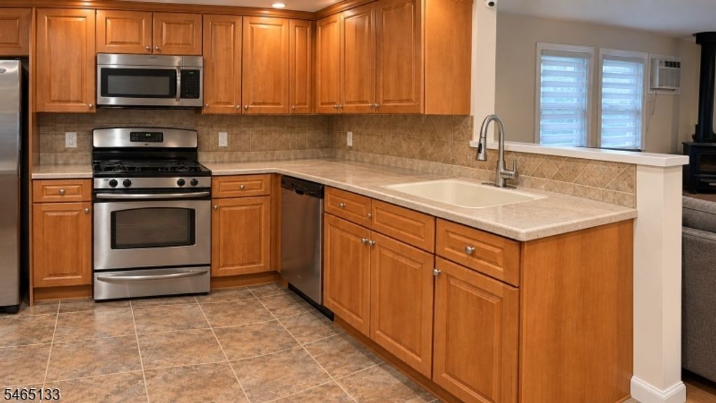 157 Magee Rd, Ringwood Boro, NJ 07456 — photo 4