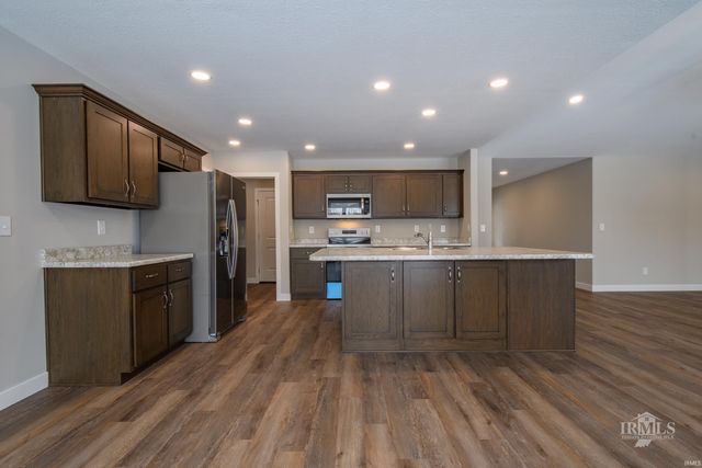 1600 S O'Hare Boulevard, Yorktown, IN 47396