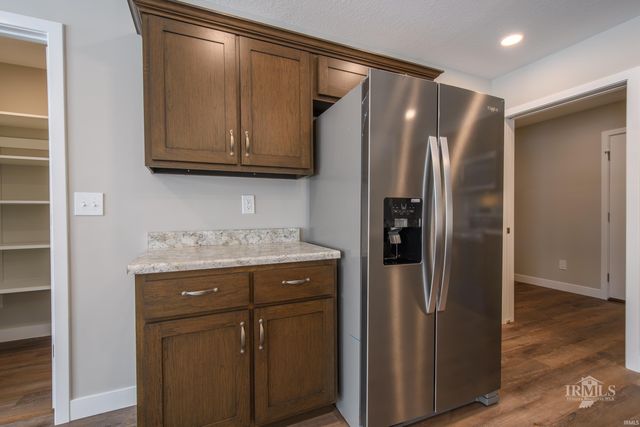 1600 S O'Hare Boulevard, Yorktown, IN 47396
