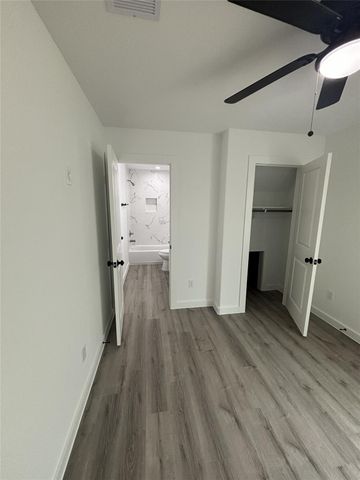 7311 Wileyvale Road B, Houston, TX 77016