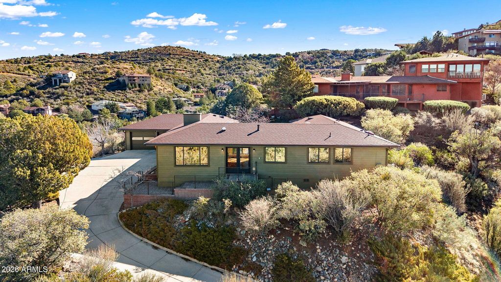 Image 1 of property listing at 220 HIGH CHAPARRAL Loop, Prescott, AZ 86303