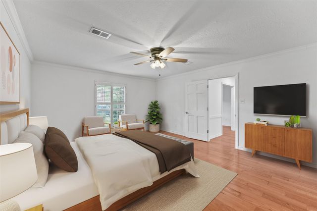 6711 Walton Heath Drive, Houston, TX 77069