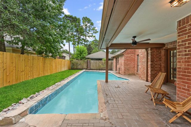 6711 Walton Heath Drive, Houston, TX 77069