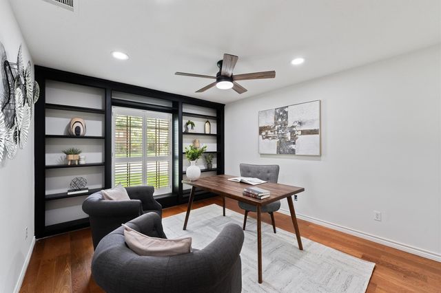 6711 Walton Heath Drive, Houston, TX 77069