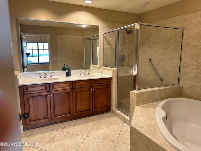 1478 RIVERPLACE Boulevard 1807, Jacksonville, FL 32207