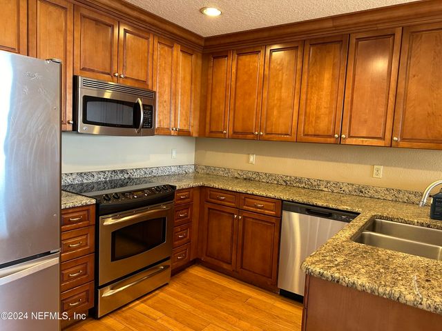 1478 RIVERPLACE Boulevard 1807, Jacksonville, FL 32207