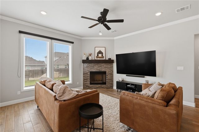 1613 Briscoe Manor Court, College Station, TX 77845