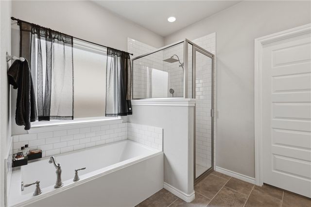 1613 Briscoe Manor Court, College Station, TX 77845