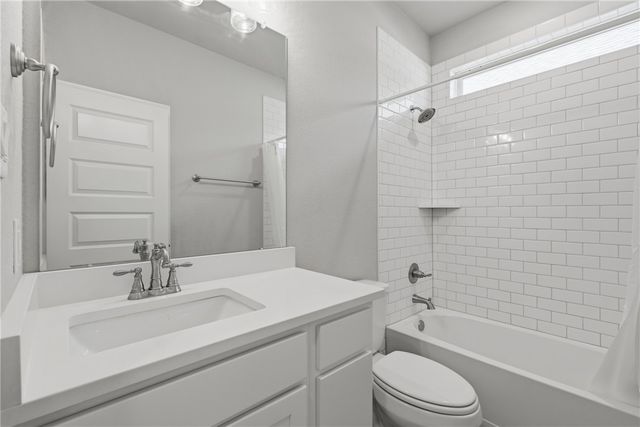 1613 Briscoe Manor Court, College Station, TX 77845