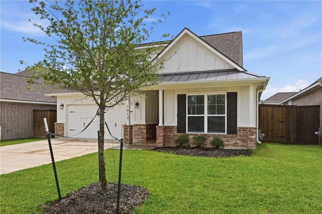 1613 Briscoe Manor Court, College Station, TX 77845