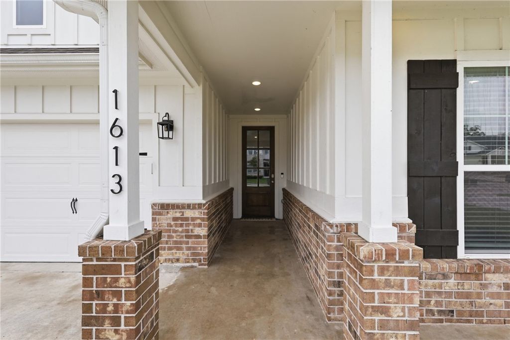 1613 Briscoe Manor Court, College Station, TX 77845 — photo 4