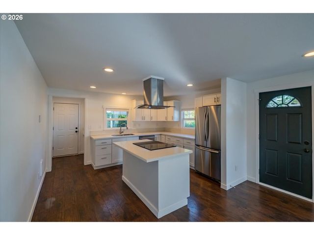 9232 Se HARRISON St, Portland, OR 97216