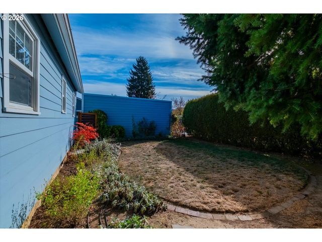 9232 Se HARRISON St, Portland, OR 97216