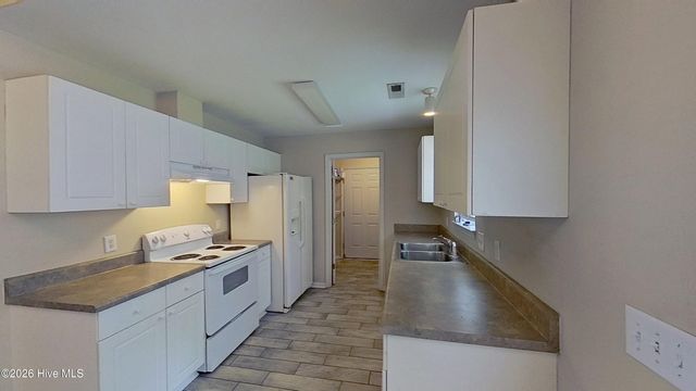 4222 Sunglow Drive, Wilmington, NC 28405
