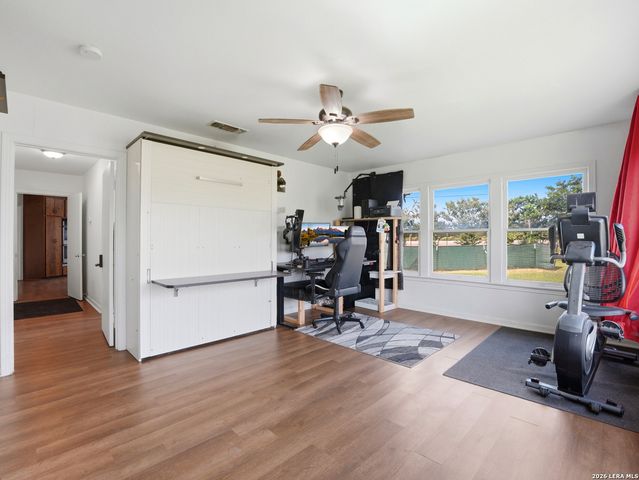 600 S STORTS ST, Poth, TX 78147