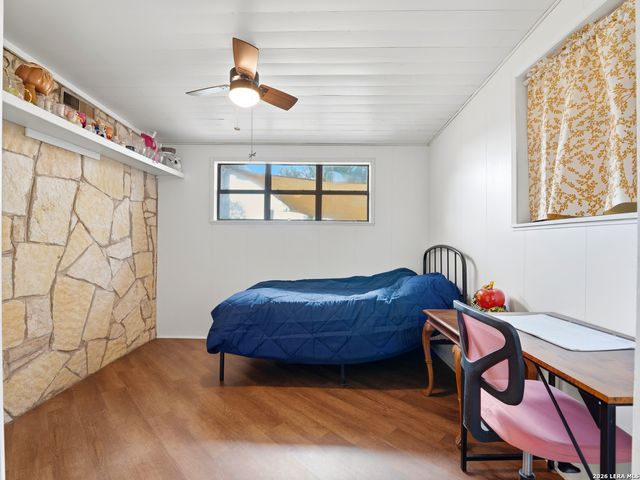 600 S STORTS ST, Poth, TX 78147