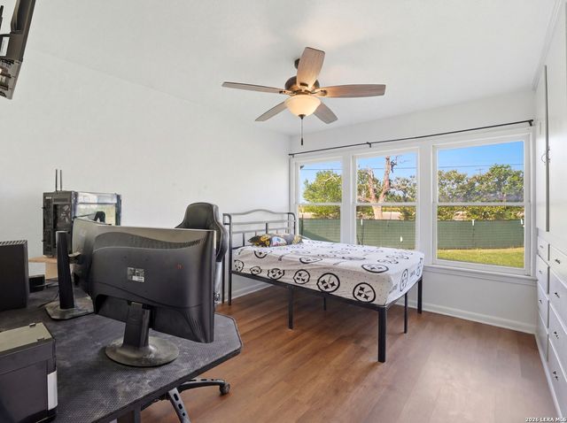 600 S STORTS ST, Poth, TX 78147