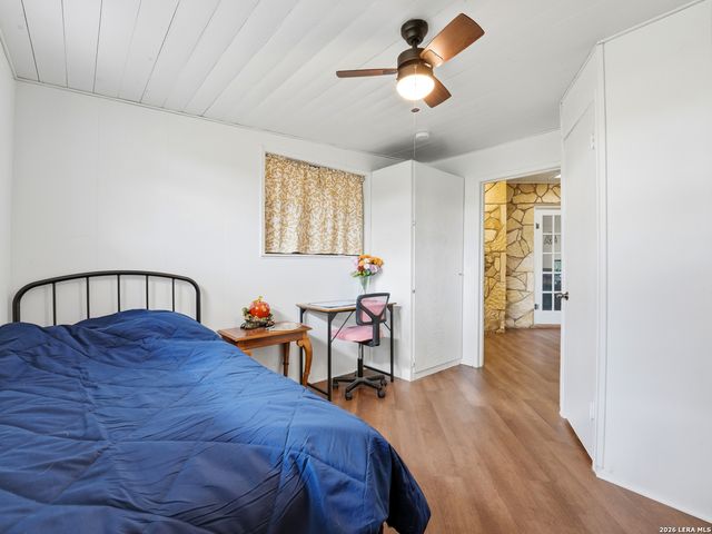 600 S STORTS ST, Poth, TX 78147