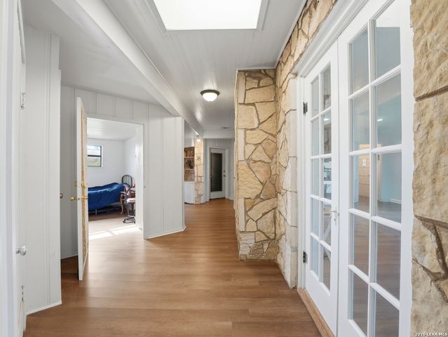 600 S STORTS ST, Poth, TX 78147