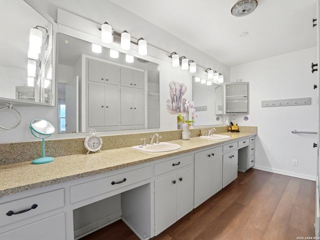 600 S STORTS ST, Poth, TX 78147