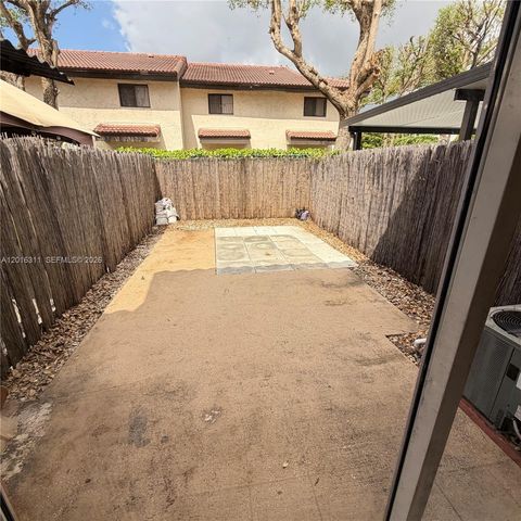 680 NW 82nd Pl 264, Miami, FL 33126