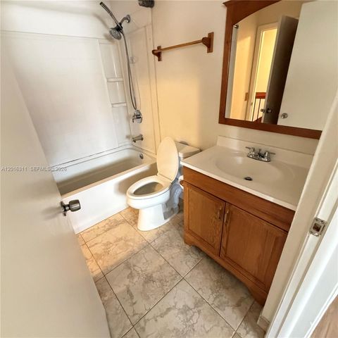 680 NW 82nd Pl 264, Miami, FL 33126