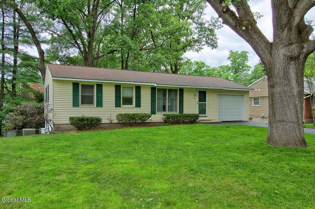 9 Prospect Drive, Saratoga Springs, NY 12866